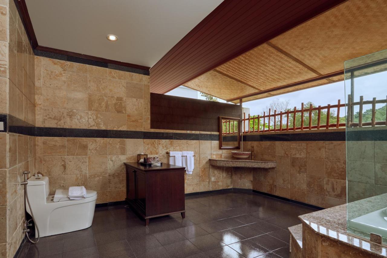Chinoiserie Collection Resort And Spa Nai Harn Exterior photo