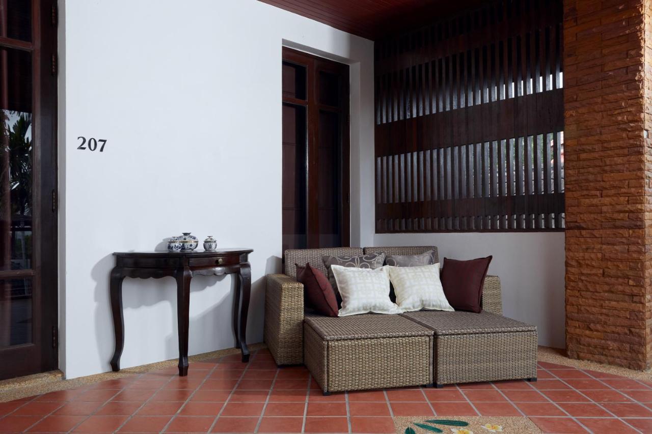Chinoiserie Collection Resort And Spa Nai Harn Exterior photo